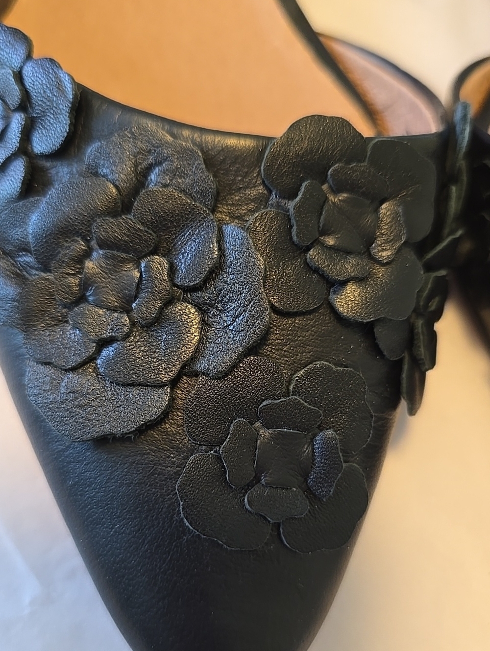 J. Jill Black Leather Floral Embellished Flats Size 9.5 - Picture 4 of 6